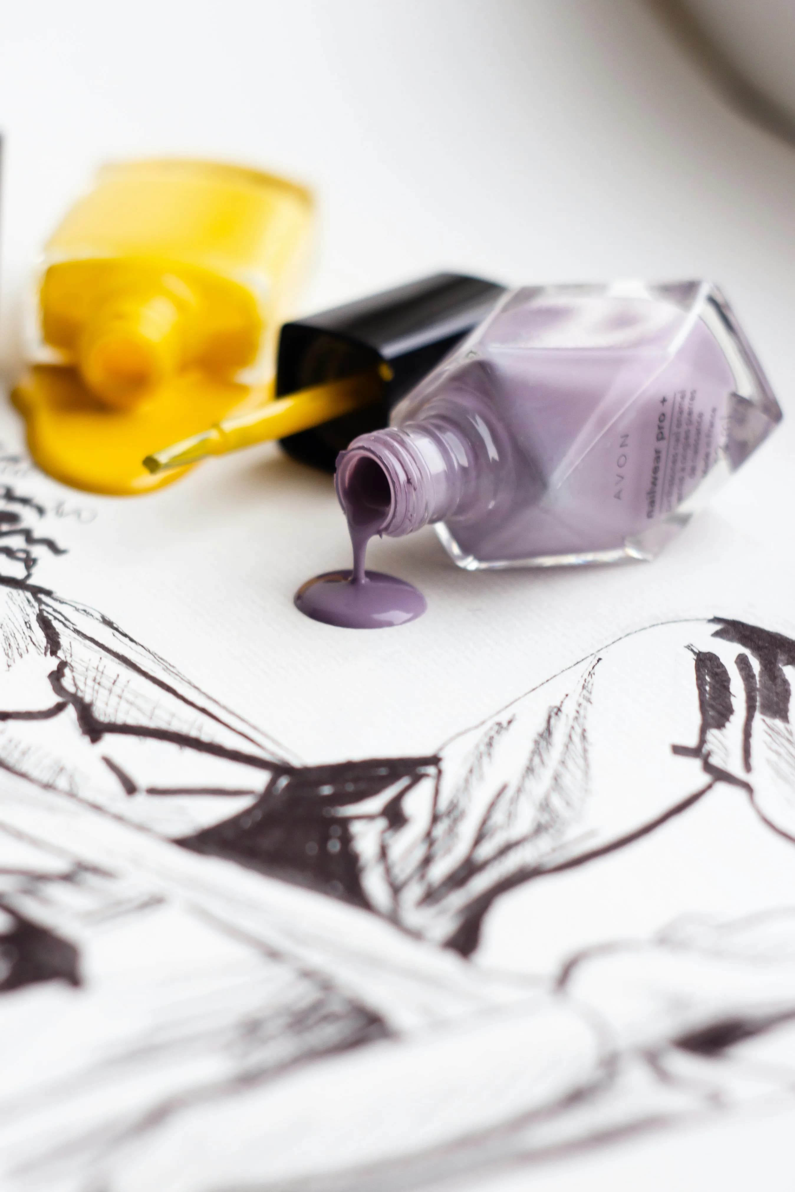 Réalisation pose d'ongles 3